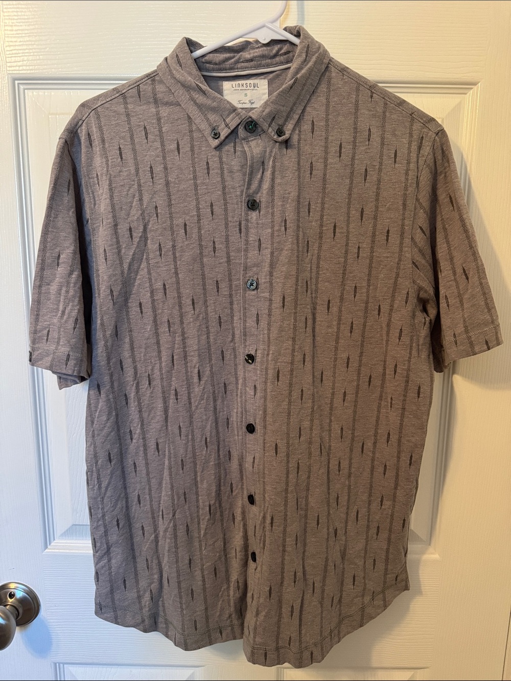 Linksoul Gray Short Sleeve Button-Up Men’s Shirt